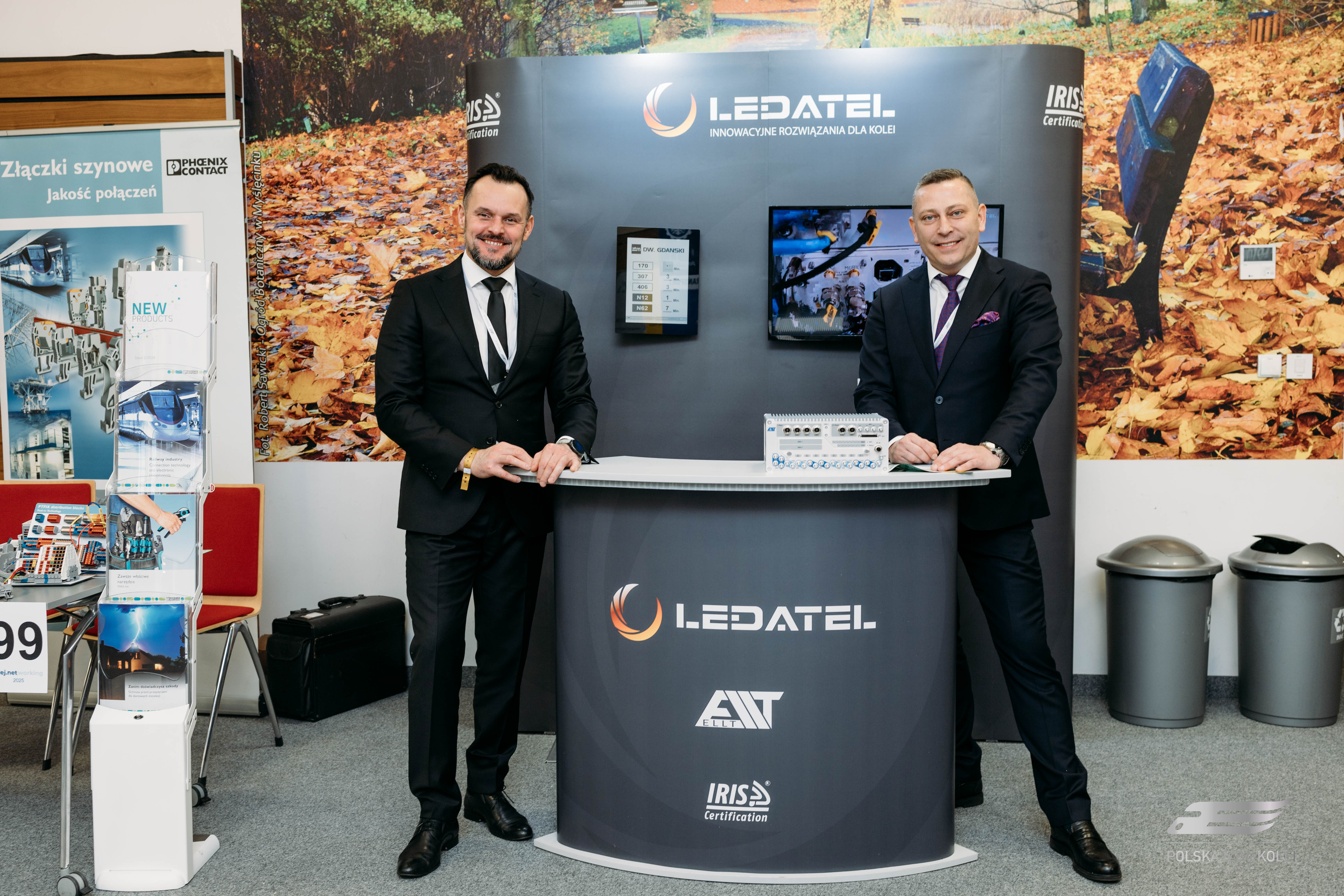 Stoisko firmy na targach KolejNet
