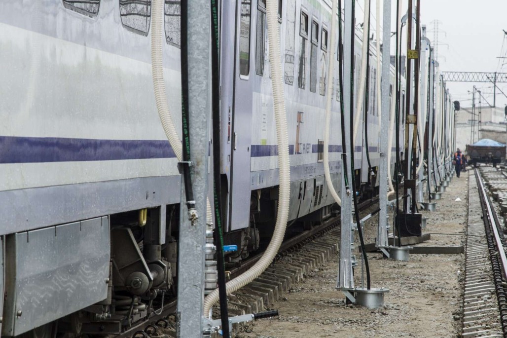 Systemy odfekalniania wagonów  